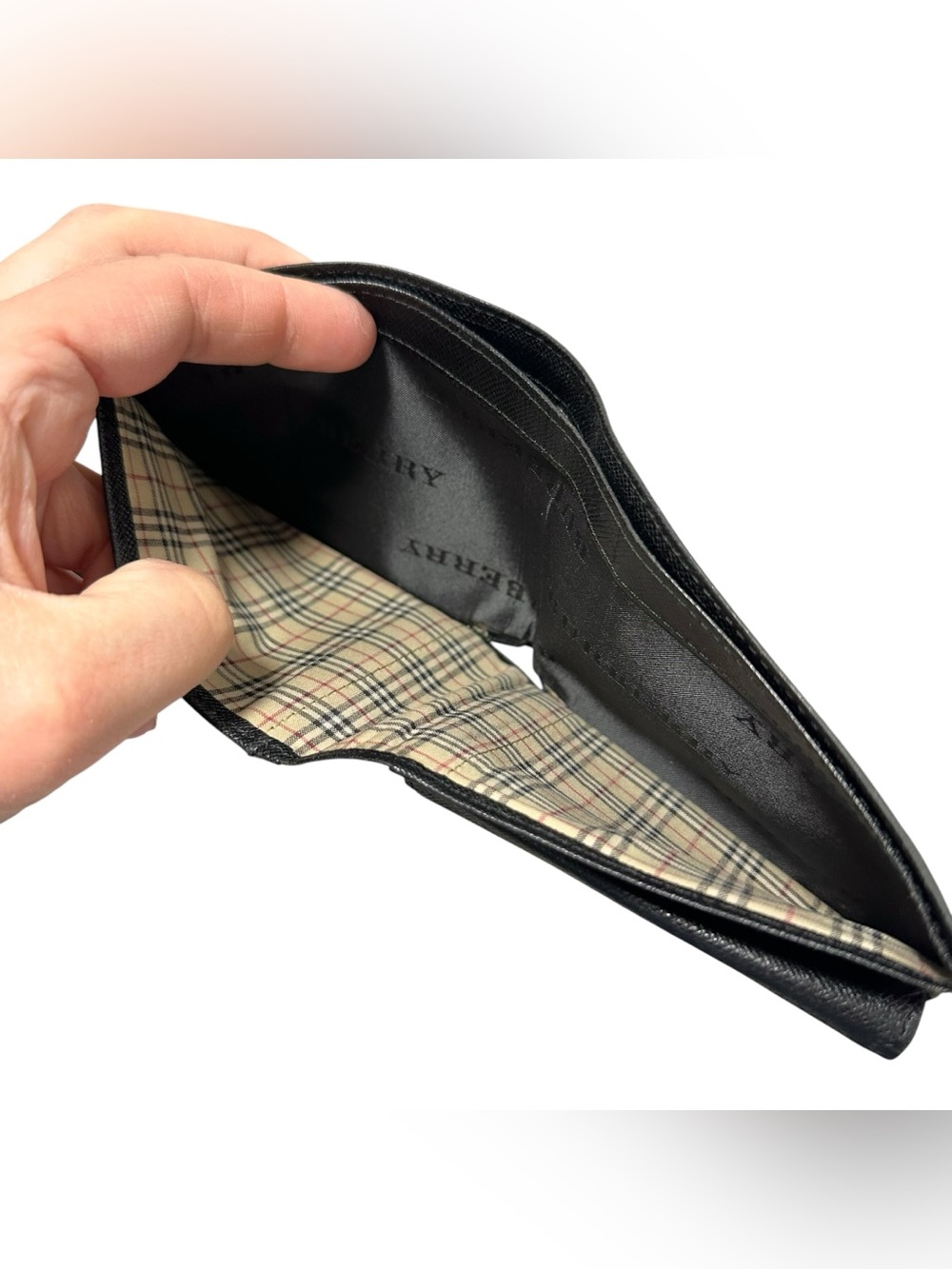 Burberry Black Leather & Nova Check Men’s Bifold Wallet - Picture 6 of 14